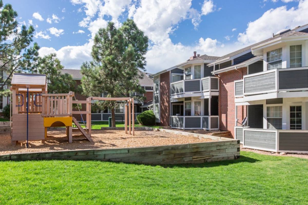 Apartment for rent at Autumn Chase, 8305 S Harvest Lane, Littleton, CO 80126