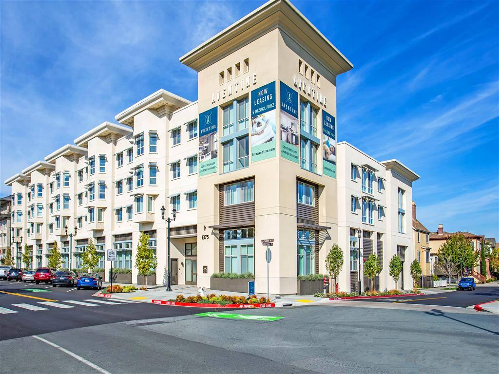 Townhouse for rent at Aventine, 1375 Sycamore Ave, Hercules, CA 94547
