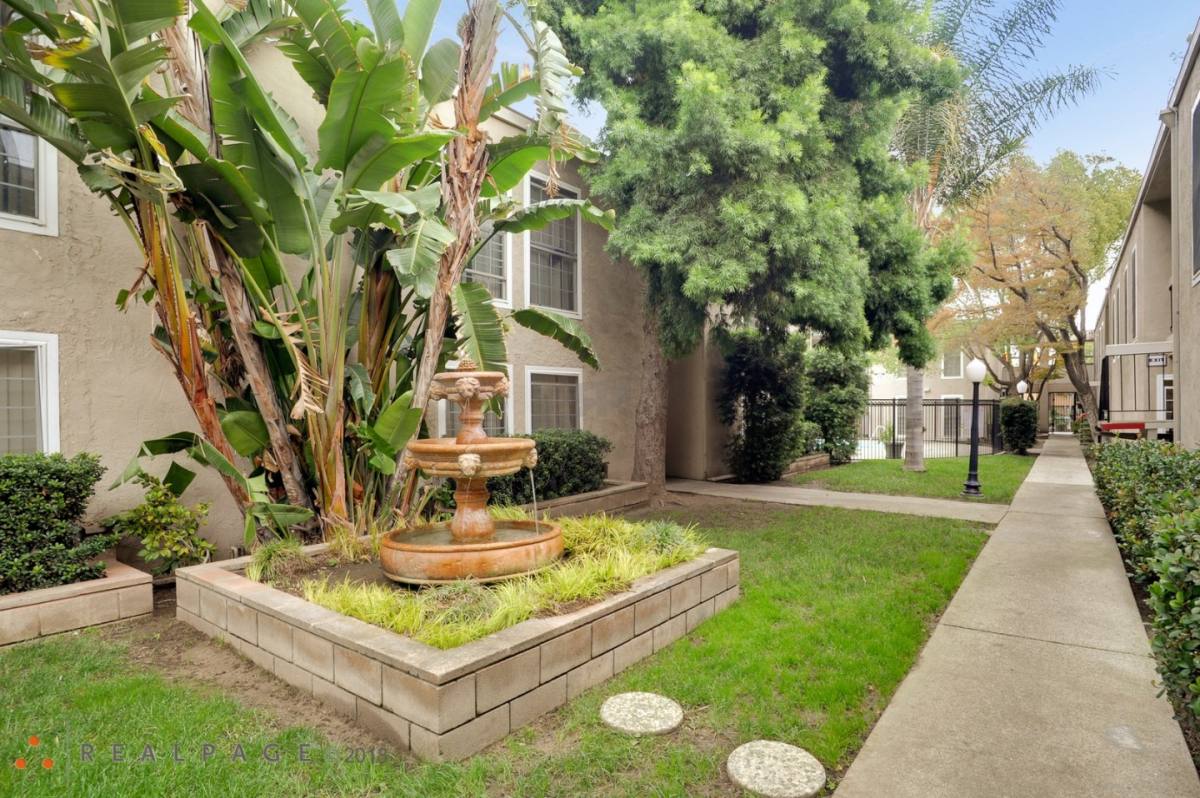 Apartment for rent at Sequoyah, 1741 Detroit Ave, Concord, CA 94520
