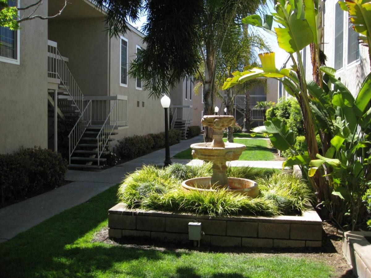 Apartment for rent at Sequoyah, 1741 Detroit Ave, Concord, CA 94520