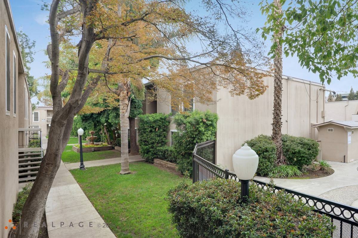 Apartment for rent at Sequoyah, 1741 Detroit Ave, Concord, CA 94520