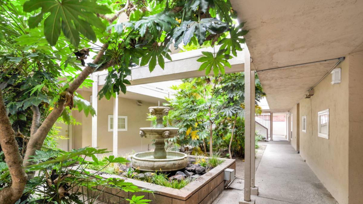 Apartment for rent at St Moritz, 1531 Detroit Ave, Concord, CA 94520