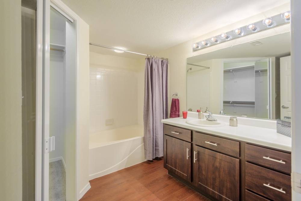Townhouse for rent at Retreat at Mesa Hills, 945 S Mesa Hills Dr, El Paso, TX 79912