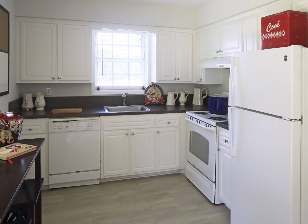 Apartment for rent at Southpoint, 25 Weaver Dr, Massapequa, NY 11758