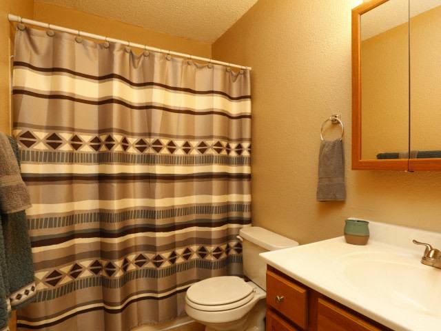 Apartment for rent at Mountain View, 2404 Foothills Blvd, Gillette, WY 82716
