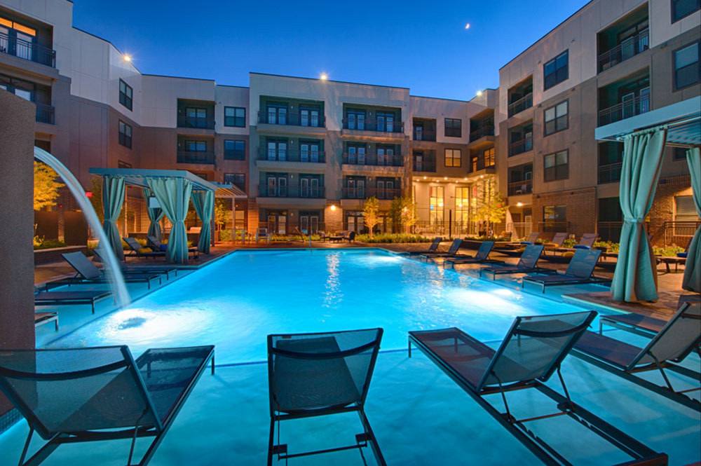 Apartment for rent at Pearl Woodlake, 2033 S Gessner Rd, Houston, TX 77063