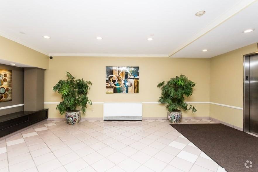 Apartment for rent at Pleasant Plaza, 36 Dartmouth St, Malden, MA 02148