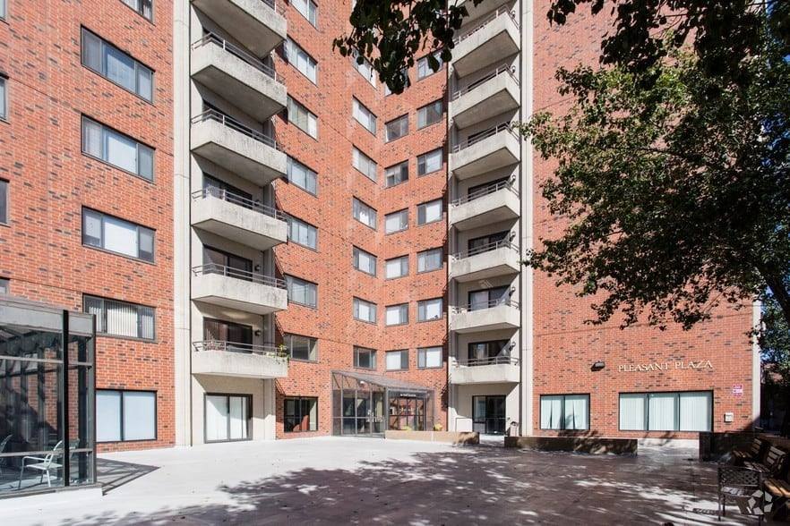 Apartment for rent at Pleasant Plaza, 36 Dartmouth St, Malden, MA 02148