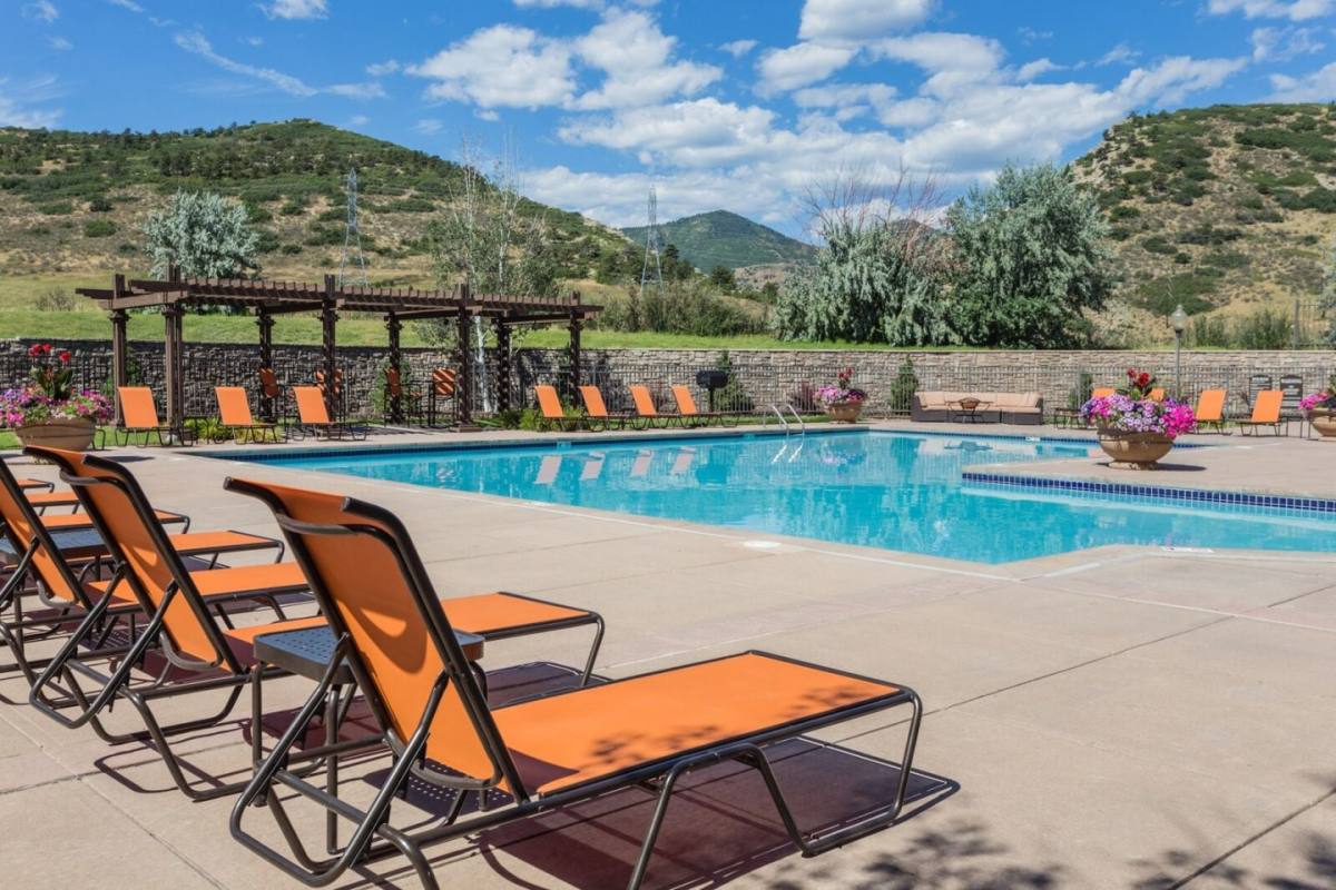 Apartment for rent at Dakota Ridge, 13310 W Coal Mine Ave, Littleton, CO 80127