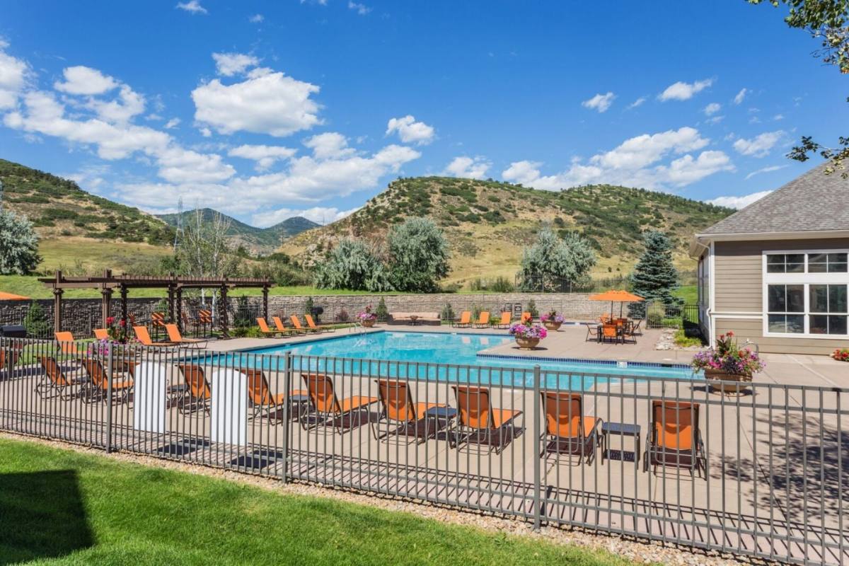 Apartment for rent at Dakota Ridge, 13310 W Coal Mine Ave, Littleton, CO 80127