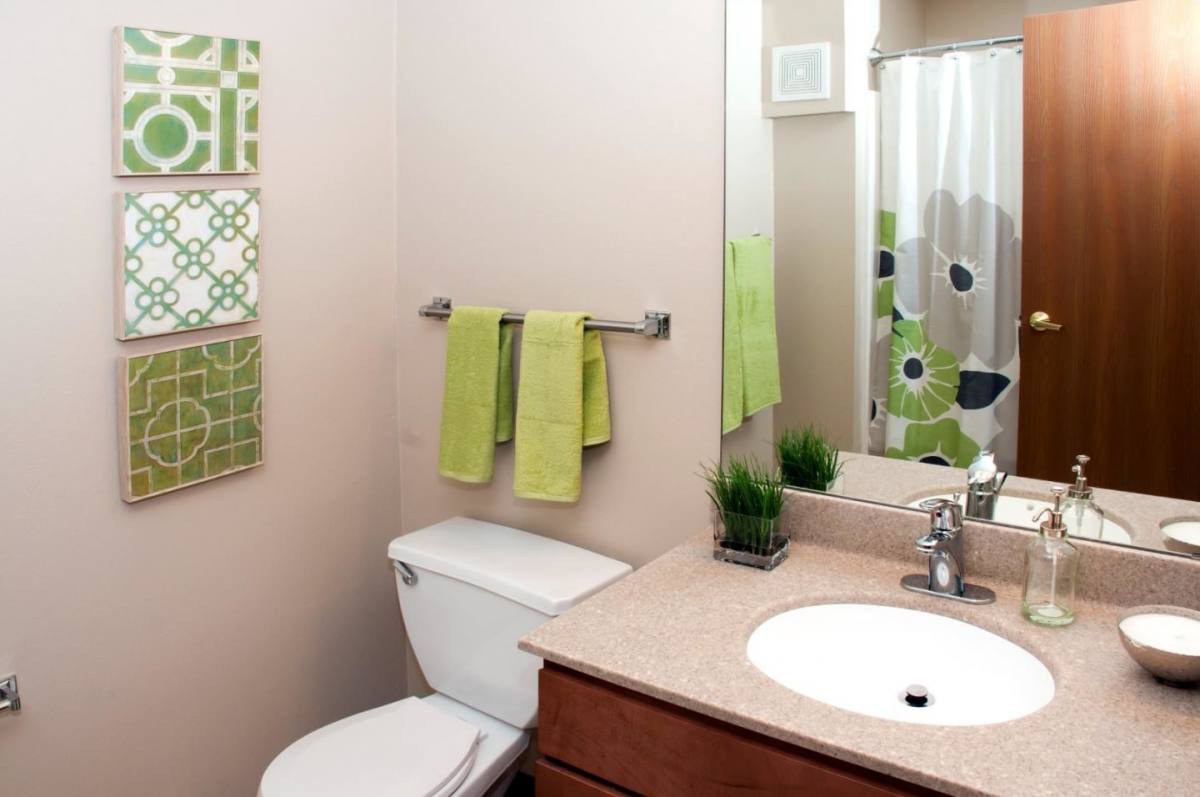 Apartment for rent at Creekside, 200 Nathan Lane N, Minneapolis, MN 55441