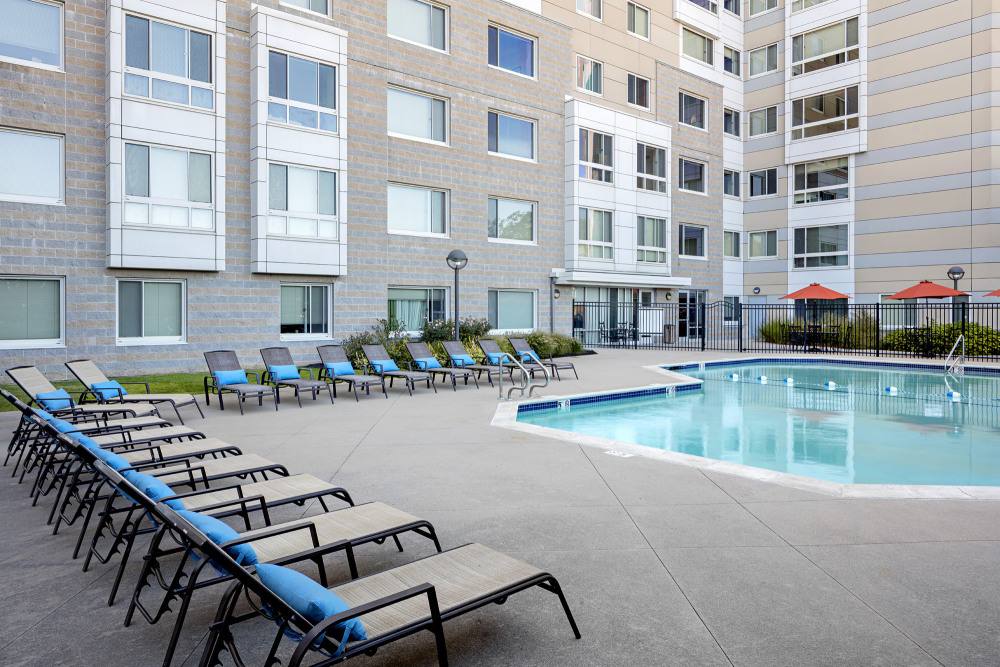 Apartment for rent at Peninsula, 401 Mount Vernon St, Dorchester, MA 02125