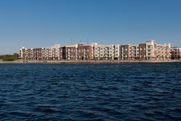 Apartment for rent at Lakeside Urban Center, 850 Lake Carolyn Parkway, Irving, TX 75039