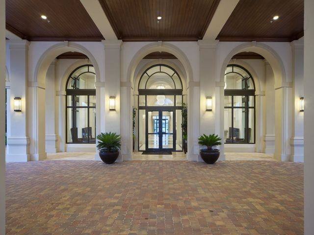 Apartment for rent at Windsor at Doral, 4401 NW 87th Ave, Miami, FL 33178