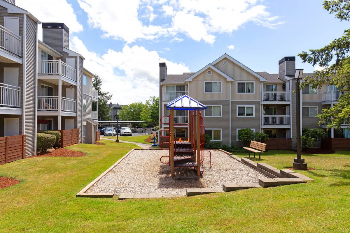 Apartment for rent at Alaire Apartment Homes, 510 Stevens Ave SW, Renton, WA 98057