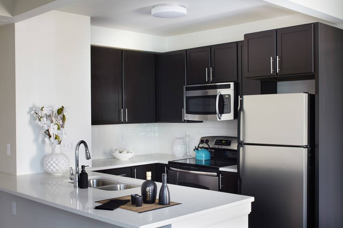 Apartment for rent at Bellerive, 214 E Armour Blvd, Kansas City, MO 64111