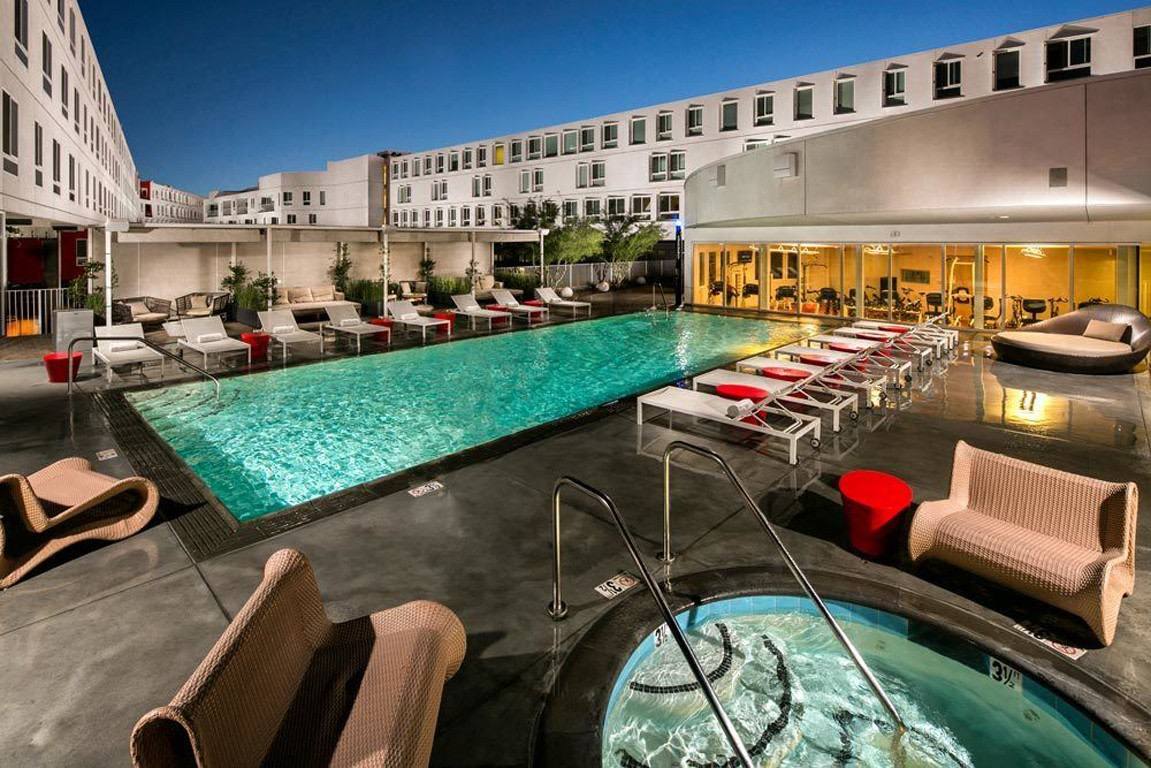 Apartment for rent at One Santa Fe, 300 S Santa Fe Ave, Los Angeles, CA 90013