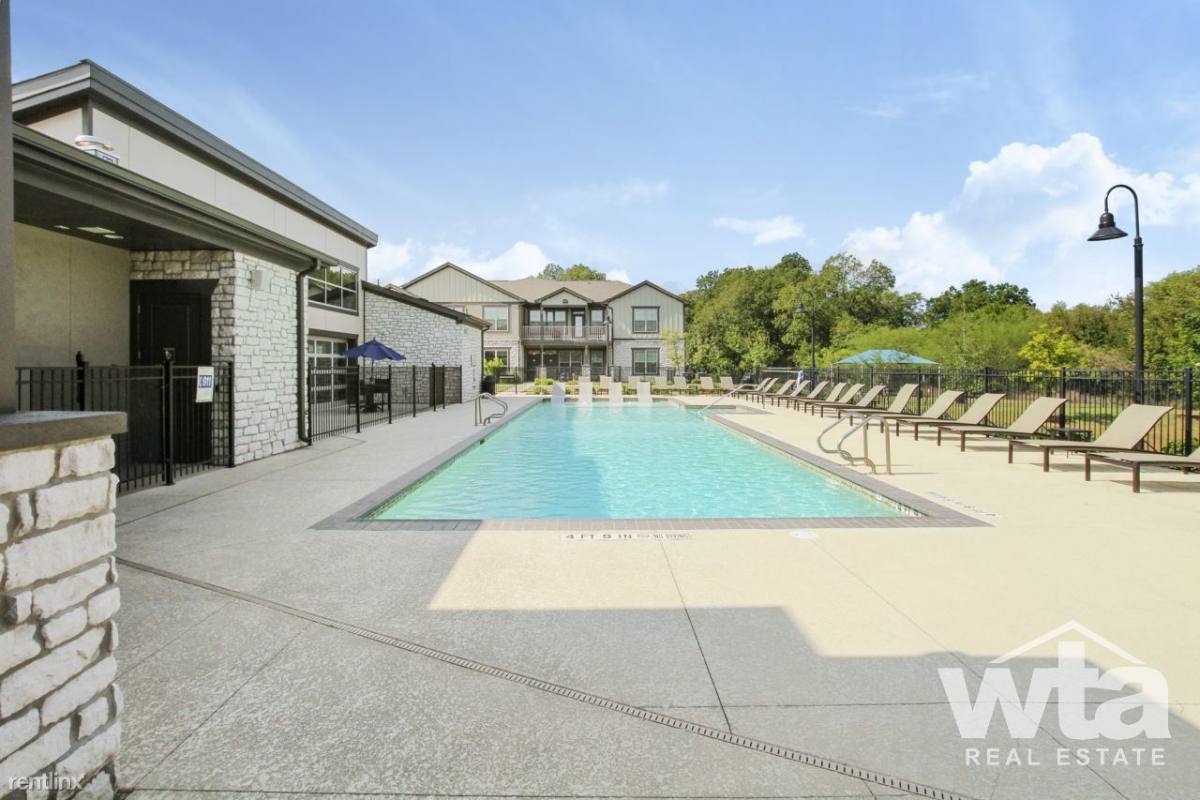 1200 E Old Settlers Blvd, Round Rock, TX 78664