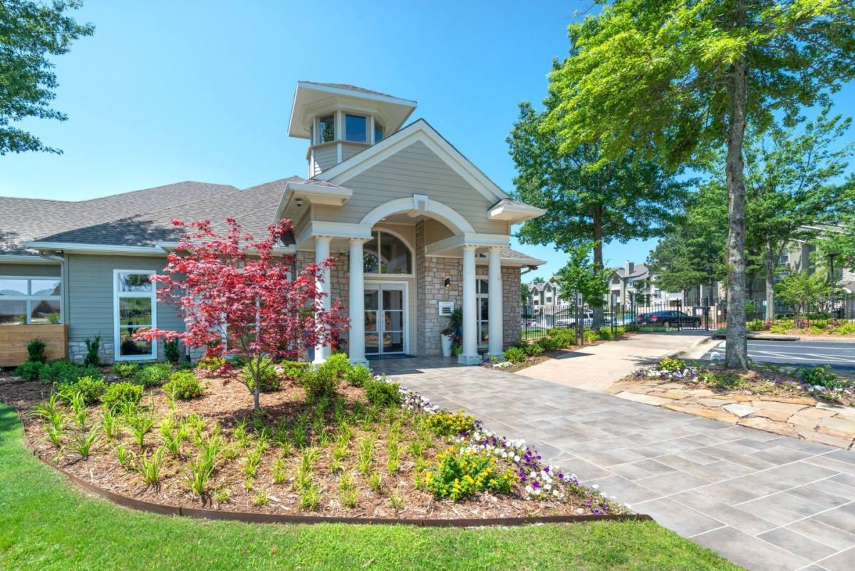 Apartment for rent at Pinnacle Park at Chenal Valley, 16401 Chenal Valley Dr, Little Rock, AR 72223