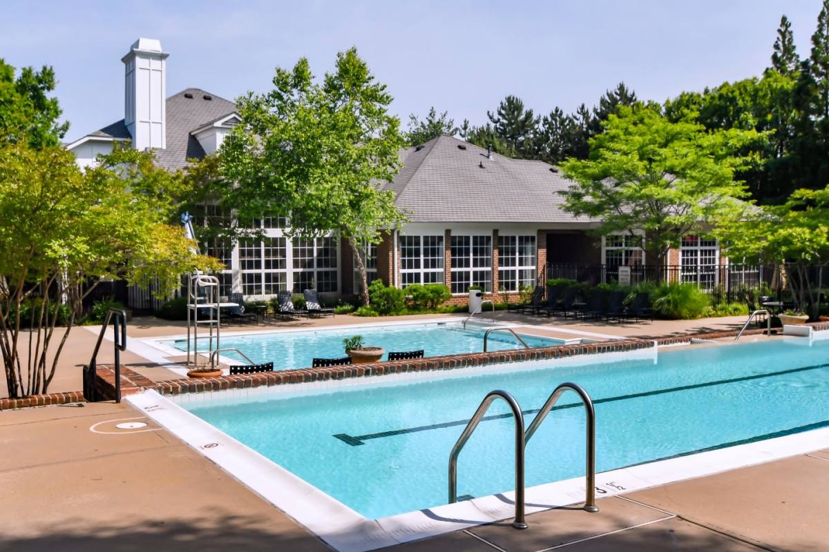 Apartment for rent at Finley at Fairfax Corner, 4457 Oakdale Crescent Court, Fairfax, VA 22030