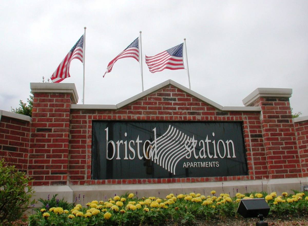 Apartment for rent at Bristol Station, 704 Greenwood Circle, Naperville, IL 60563
