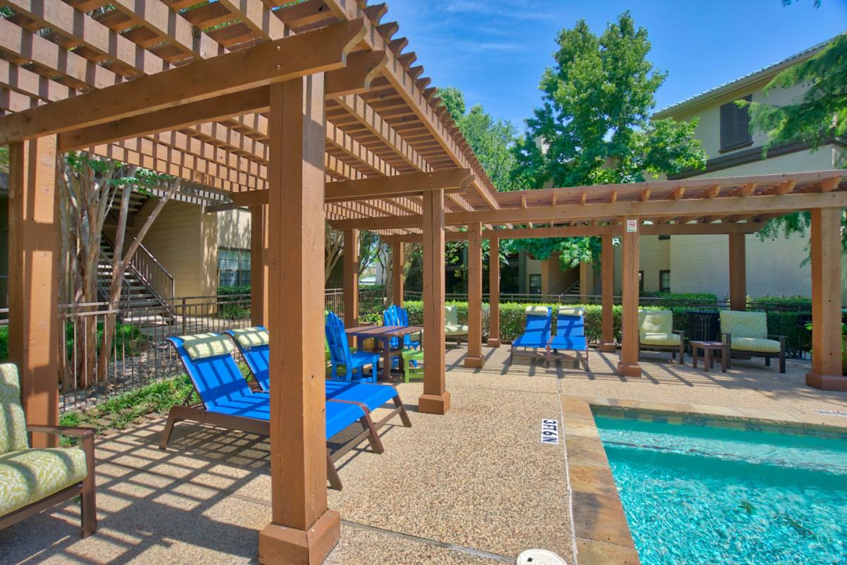 Apartment for rent at Elmsgate at Cliffside, 1635 Jefferson Cliffs Way, Arlington, TX 76006