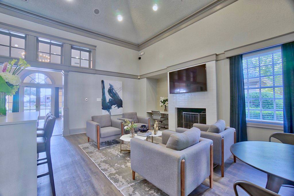 Apartment for rent at Elmsgate at Cliffside, 1635 Jefferson Cliffs Way, Arlington, TX 76006