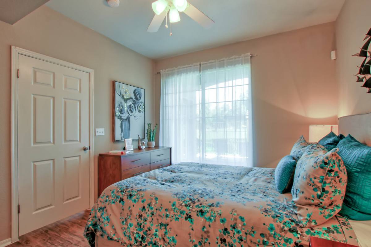 Apartment for rent at Avery on the Green, 125 S Alma School Rd, Chandler, AZ 85225