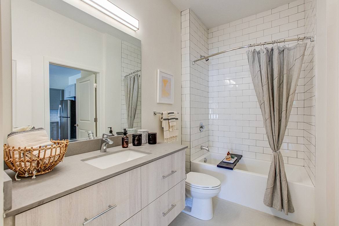 Apartment for rent at Centro Arlington, 950 S George Mason Dr, Arlington, VA 22204