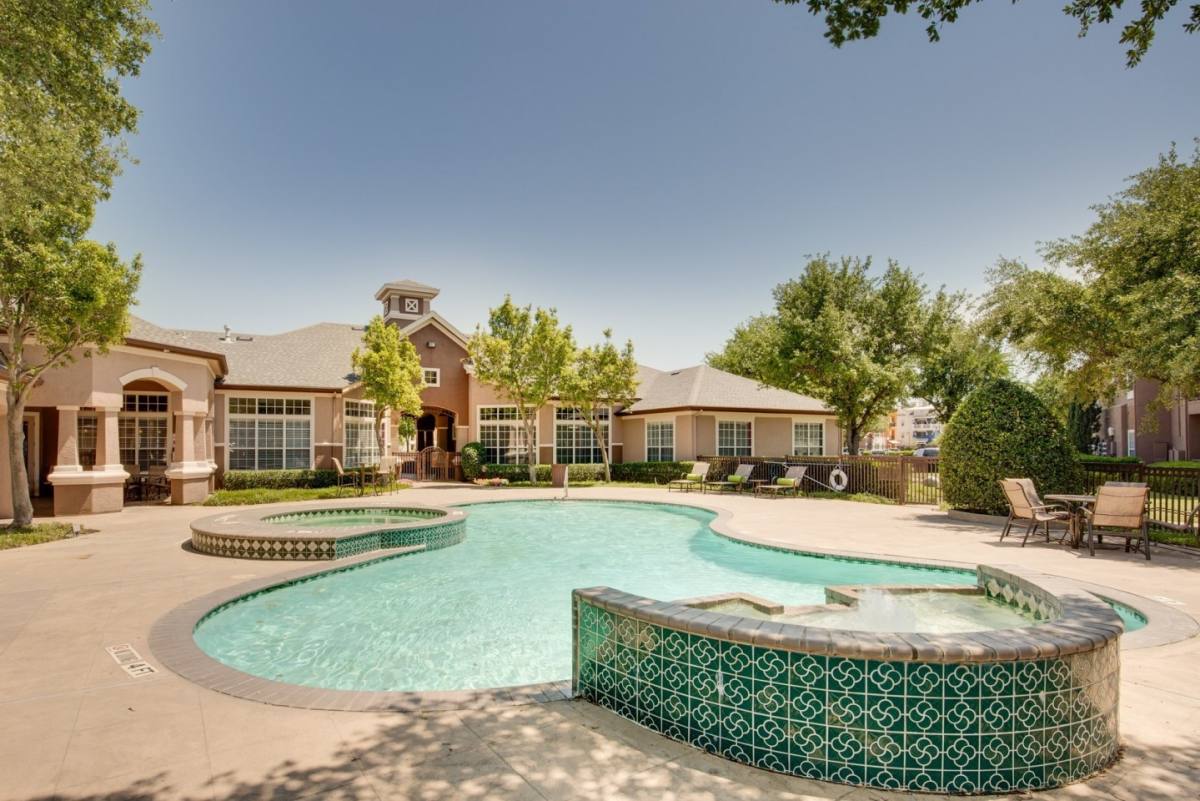 Apartment for rent at The View at Lakeside, 901 Lakeside Circle, Lewisville, TX 75057