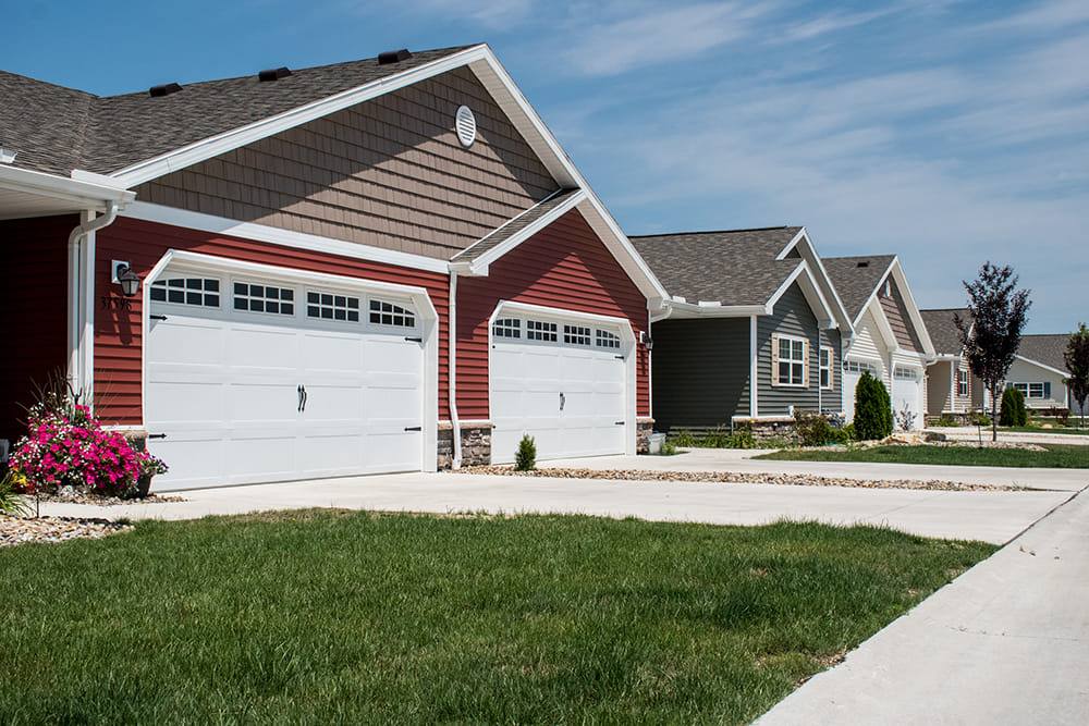 Apartment for rent at Redwood North Ridgeville Meadow Lakes Blvd, 7019 Condor Dr, North Ridgeville, OH 44039