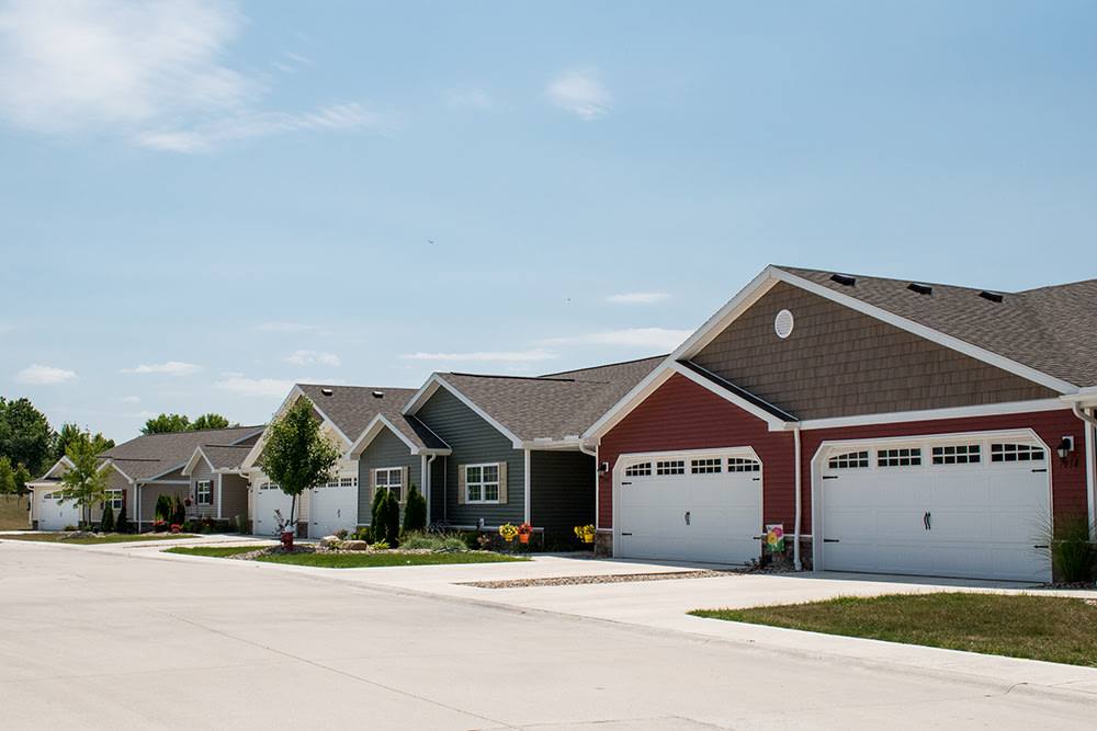Apartment for rent at Redwood North Ridgeville Meadow Lakes Blvd, 7019 Condor Dr, North Ridgeville, OH 44039