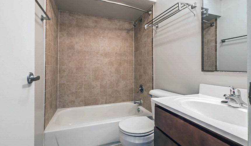 Apartment for rent at Reside 707, 707 W Sheridan Rd, Chicago, IL 60613