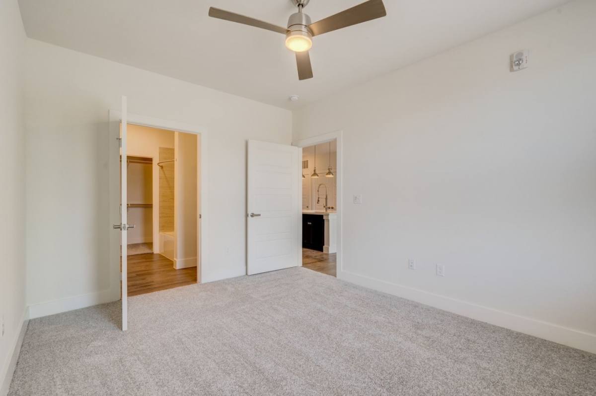 Apartment for rent at Encore Swiss Avenue, 4217 Swiss Ave, Dallas, TX 75204
