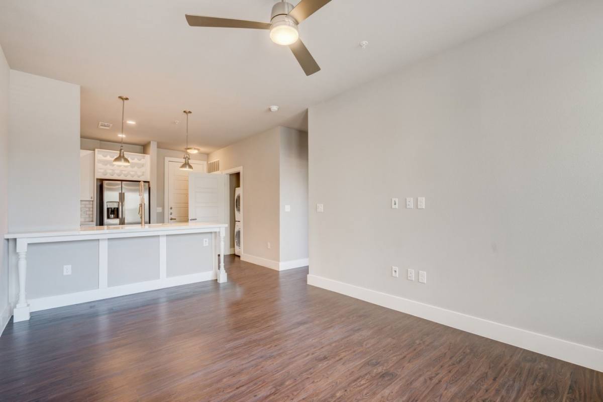 Apartment for rent at Encore Swiss Avenue, 4217 Swiss Ave, Dallas, TX 75204