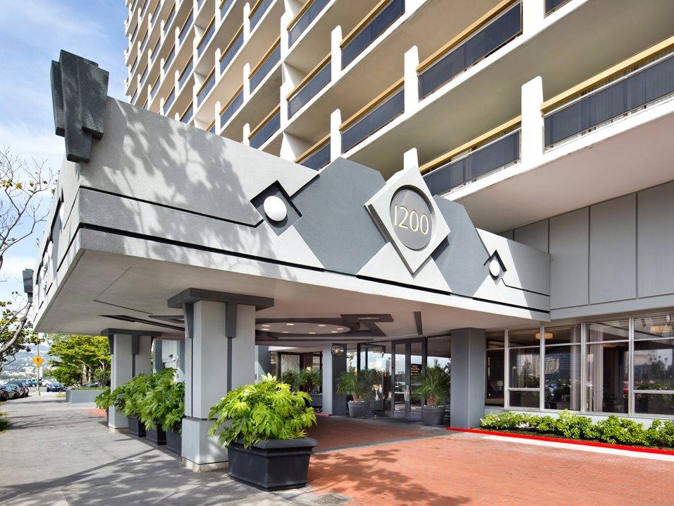 Apartment for rent at 1200 Lakeshore Ave, Oakland, CA 94606