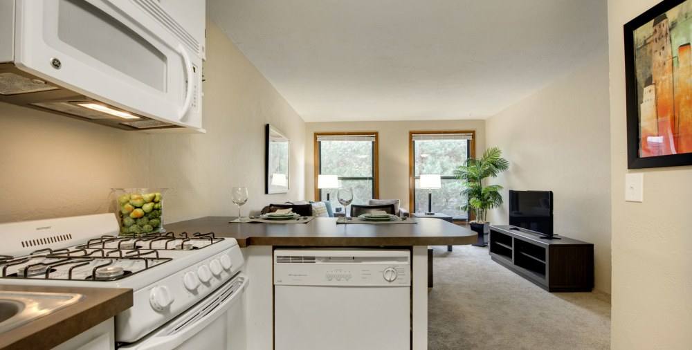 Apartment for rent at Ridgewood Arches, 223 Ridgewood Ave, Minneapolis, MN 55403