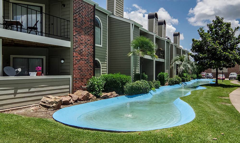 Apartment for rent at Wolf Creek, 16100 Space Center Blvd, Houston, TX 77062