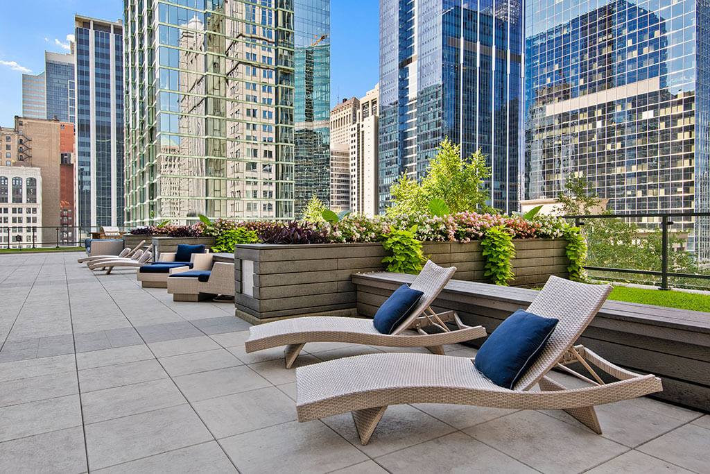 Apartment for rent at Lake & Wells, 210 N Wells, Chicago, IL 60601