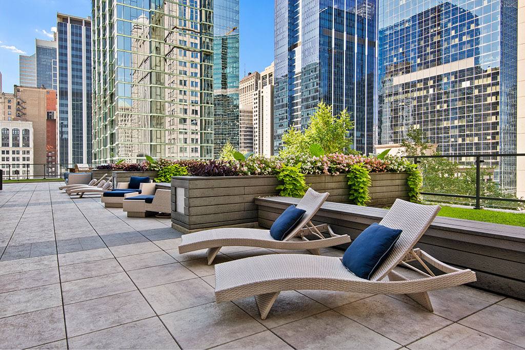 Apartment for rent at Lake & Wells, 210 N Wells, Chicago, IL 60601