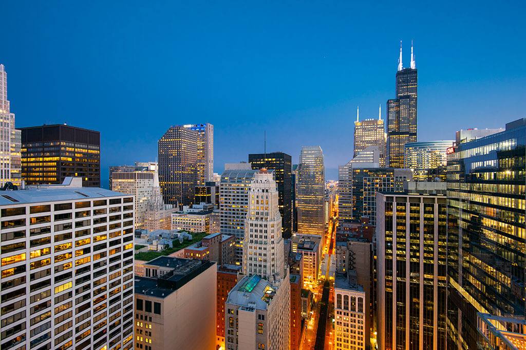 Apartment for rent at Lake & Wells, 210 N Wells, Chicago, IL 60601