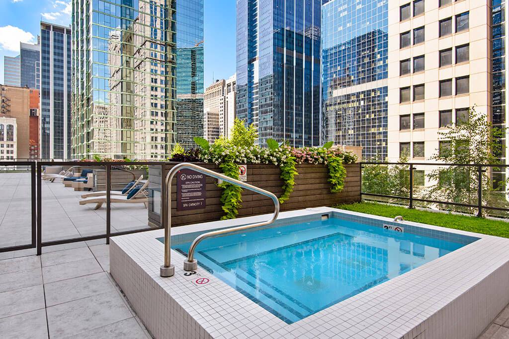 Apartment for rent at Lake & Wells, 210 N Wells, Chicago, IL 60601