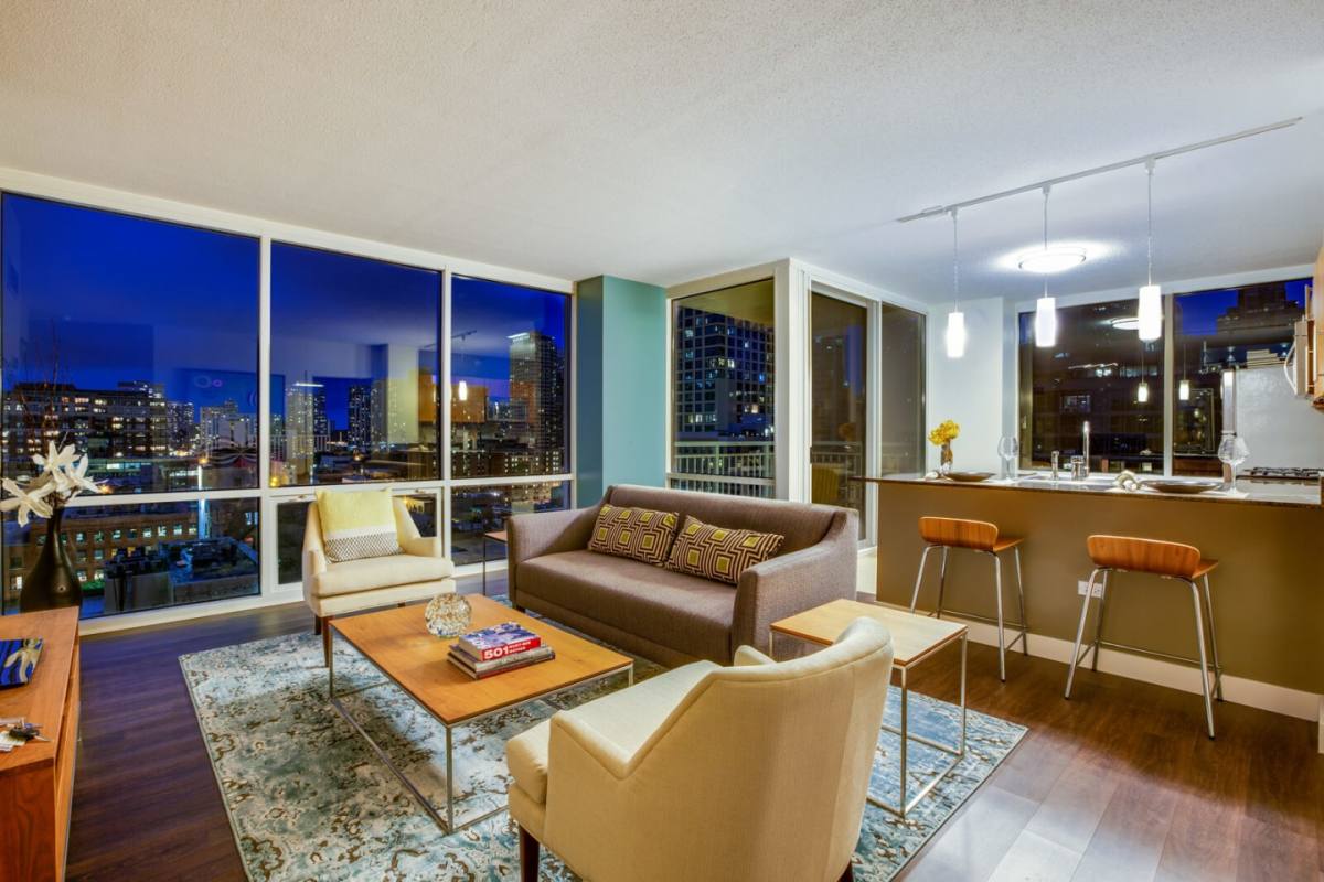 Apartment for rent at Flair Tower, 222 W Erie St, Chicago, IL 60654