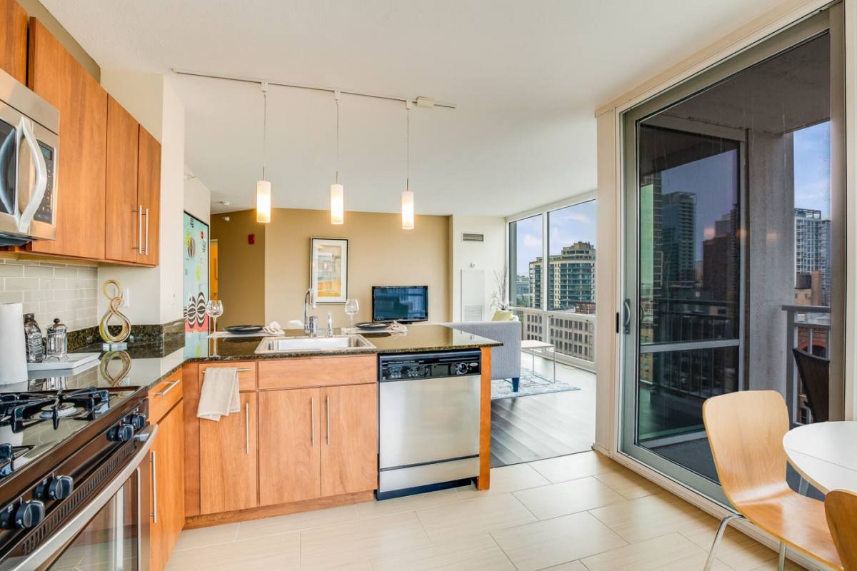 Apartment for rent at Flair Tower, 222 W Erie St, Chicago, IL 60654