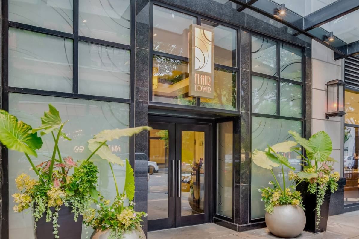 Apartment for rent at Flair Tower, 222 W Erie St, Chicago, IL 60654