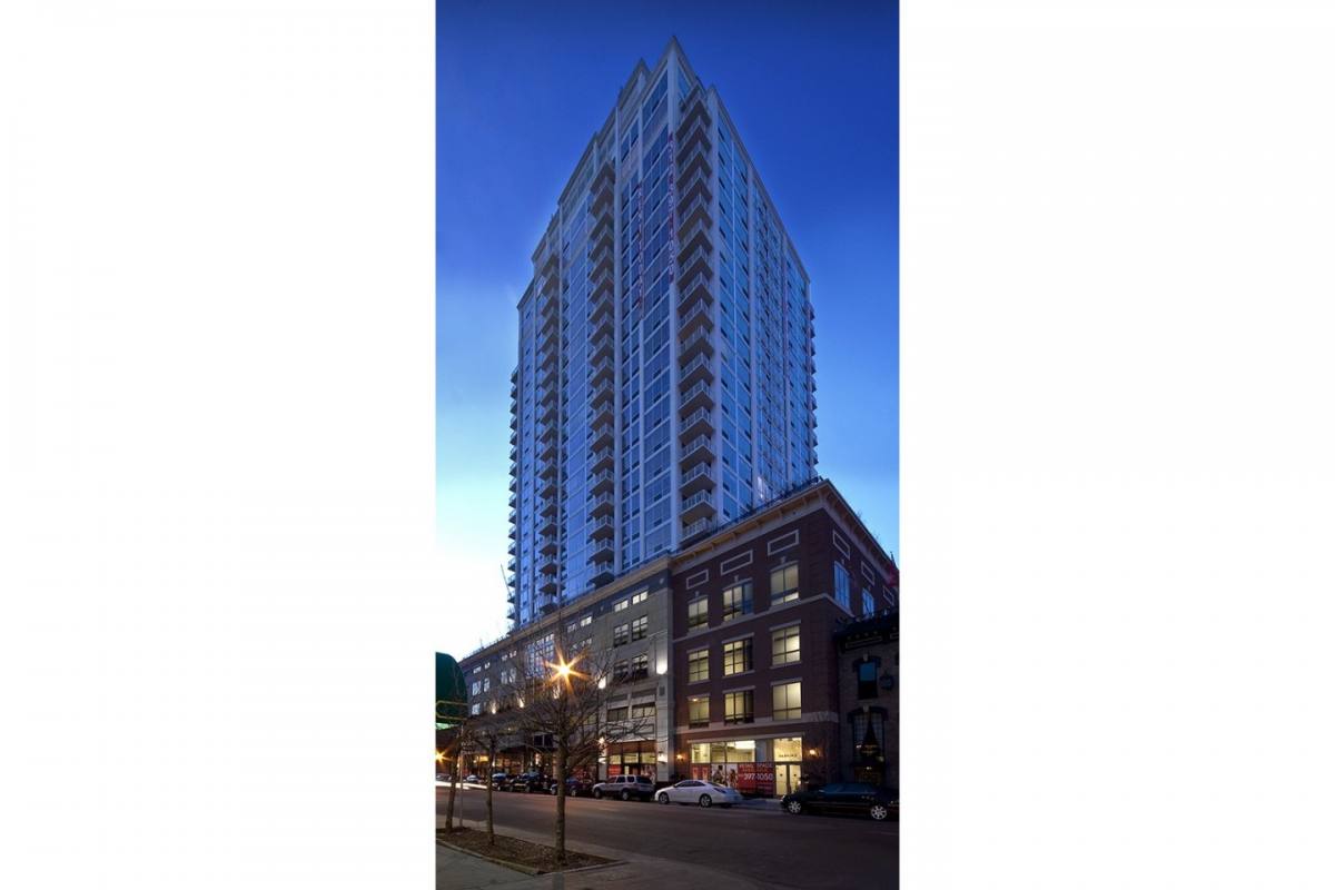 Apartment for rent at Flair Tower, 222 W Erie St, Chicago, IL 60654