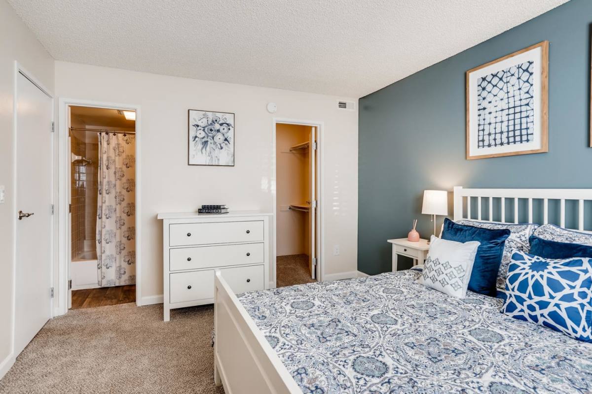 Apartment for rent at Whispering Hills, 260 Rim View Dr, Colorado Springs, CO 80919