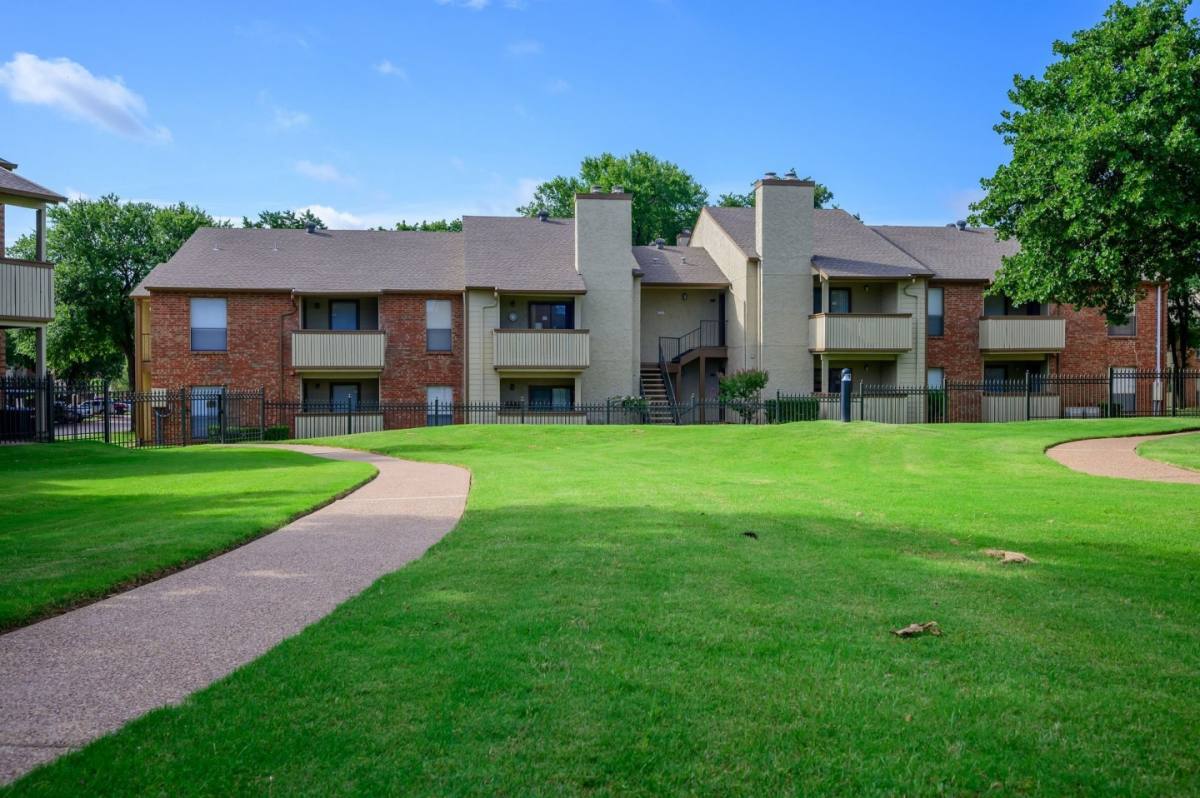 Apartment for rent at The Logan, 1400 Sierra Springs Dr, Bedford, TX 76021