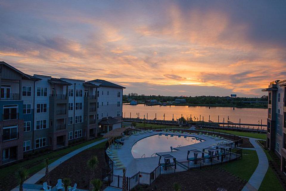 Apartment for rent at Sawmill Point, 1015 Nutt St, Wilmington, NC 28401