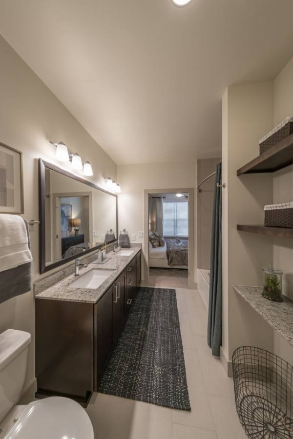 Apartment for rent at The Emerson, 5865 Trinity Parkway, Centreville, VA 20120